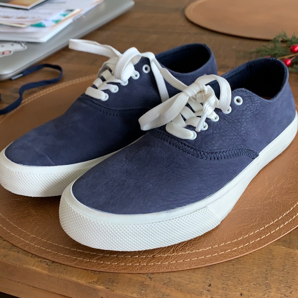 Men’s Sperry shoes